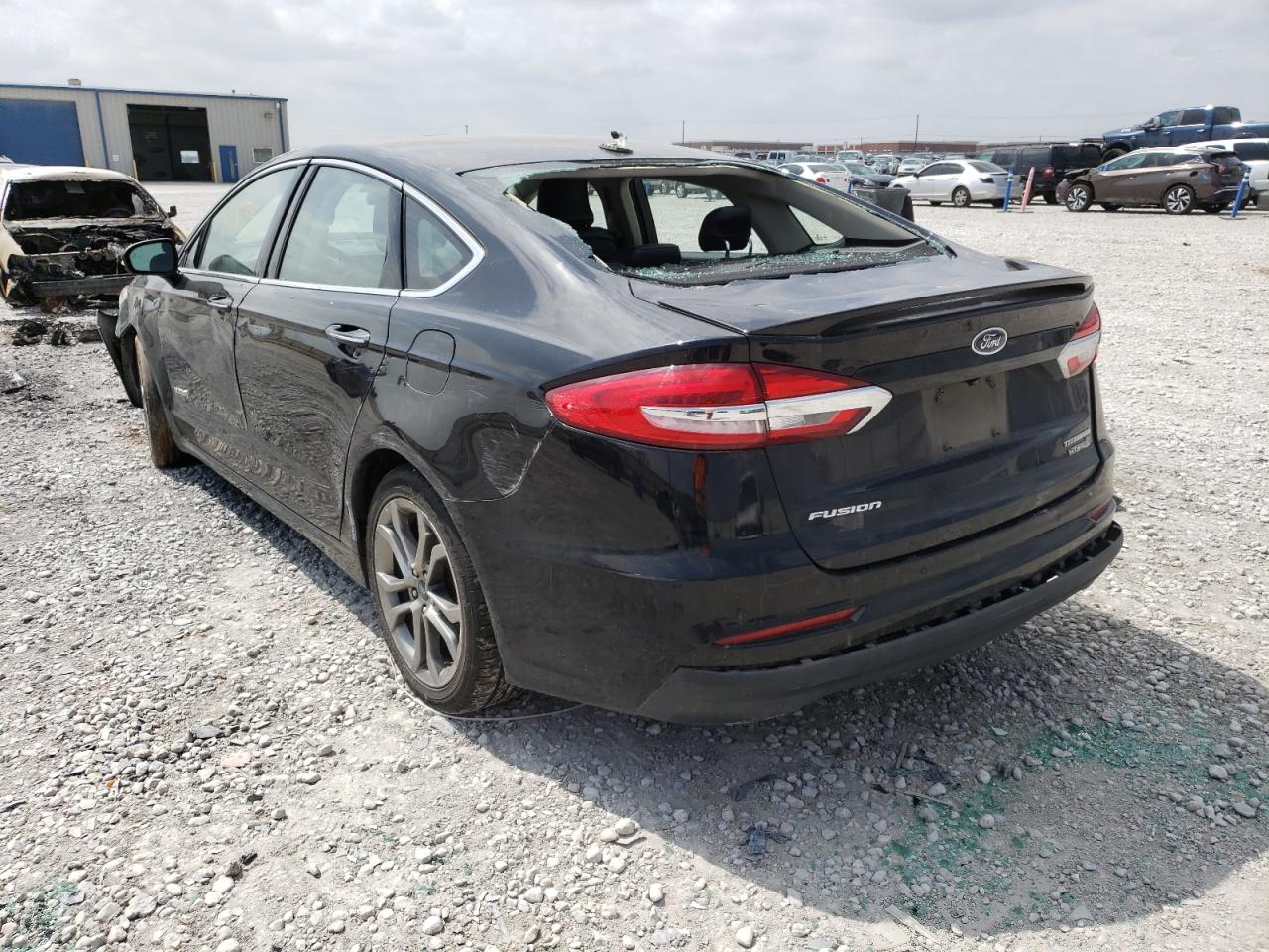 Photo 3 from auction – 2019 FORD FUSION TIT with VIN 3FA6P0RU6KR185742