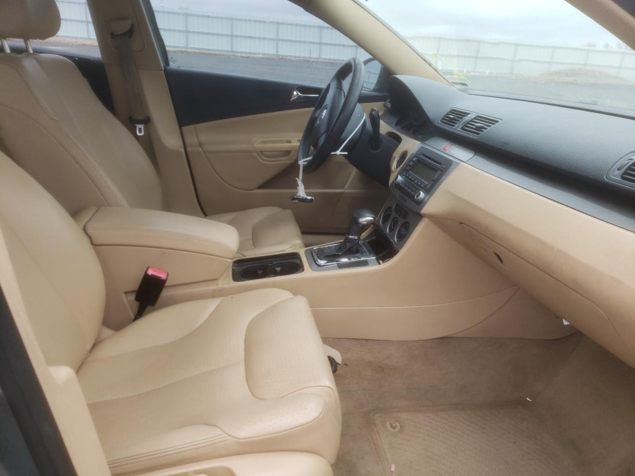 Photo 5 from auction – 2007 VOLKSWAGEN PASSAT 2.0 with VIN WVWLK73CX7E000087