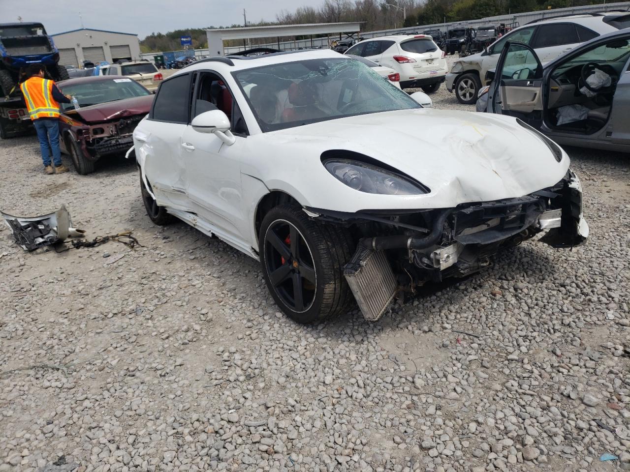 PORSCHE MACAN TURB 2015 with VIN WP1AF2A51FLB99820 - Photo from auction