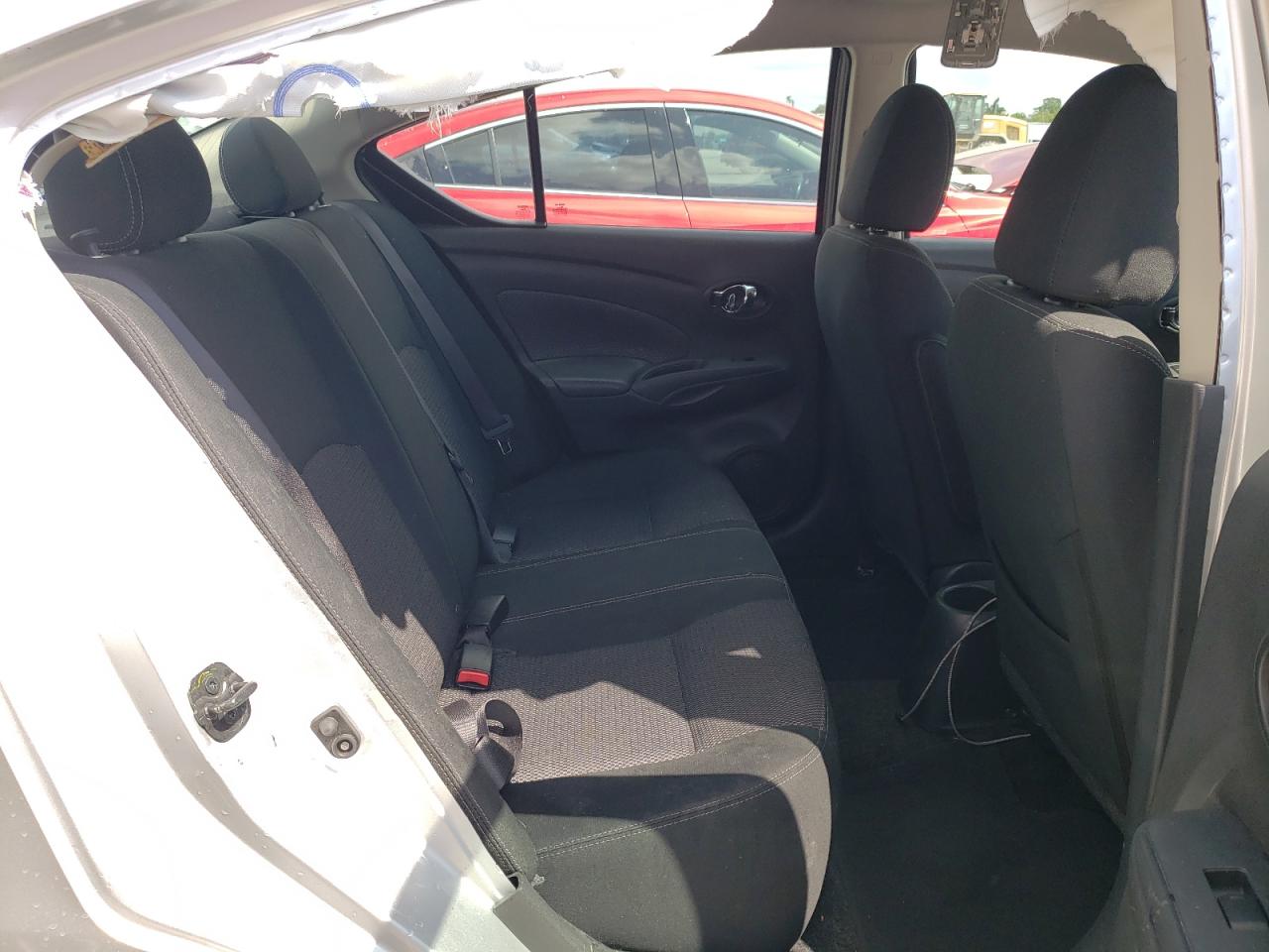 Photo 6 from auction – 2018 NISSAN VERSA S with VIN 3N1CN7AP0JK416727