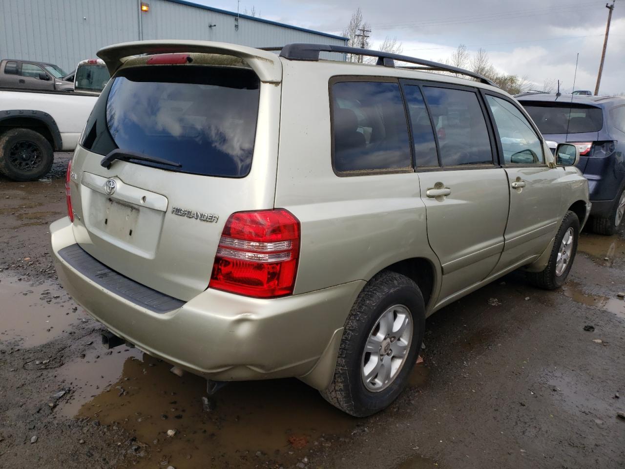 Photo 4 from auction – 2003 TOYOTA HIGHLANDER with VIN JTEHF21A330130097