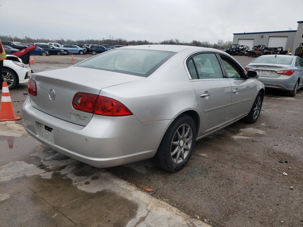 Photo 4 from auction – 2007 BUICK LUCERNE CX with VIN 1G4HD572X7U144200