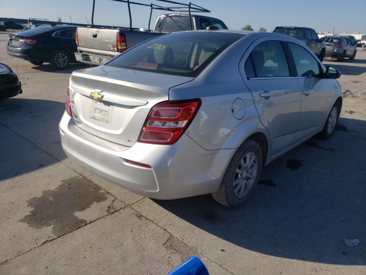 Photo 4 from auction – 2019 CHEVROLET SONIC LT with VIN 1G1JD5SBXK4100762