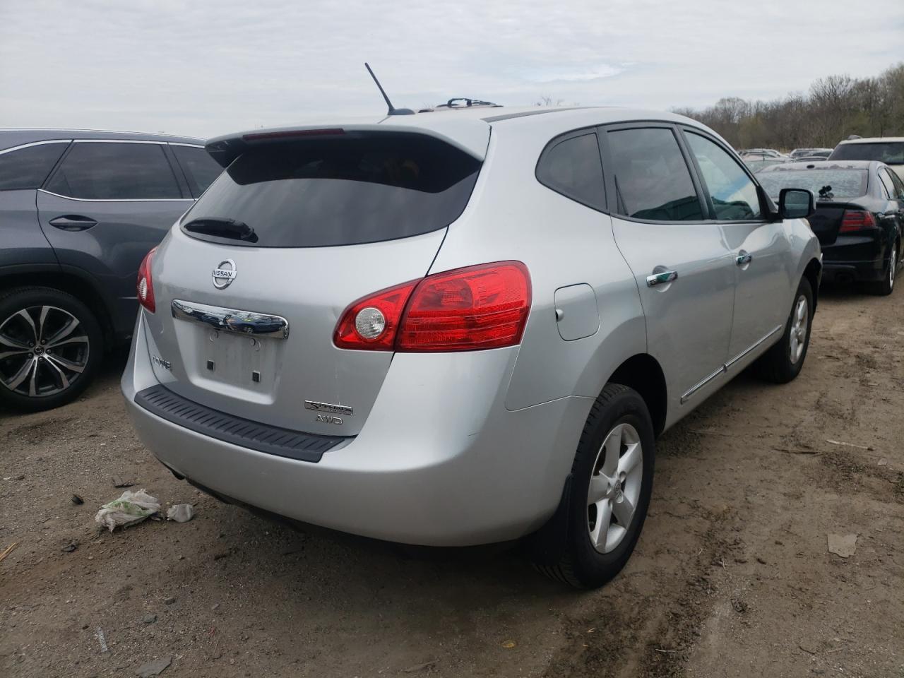 Photo 4 from auction – 2013 NISSAN ROGUE S with VIN JN8AS5MV5DW603373