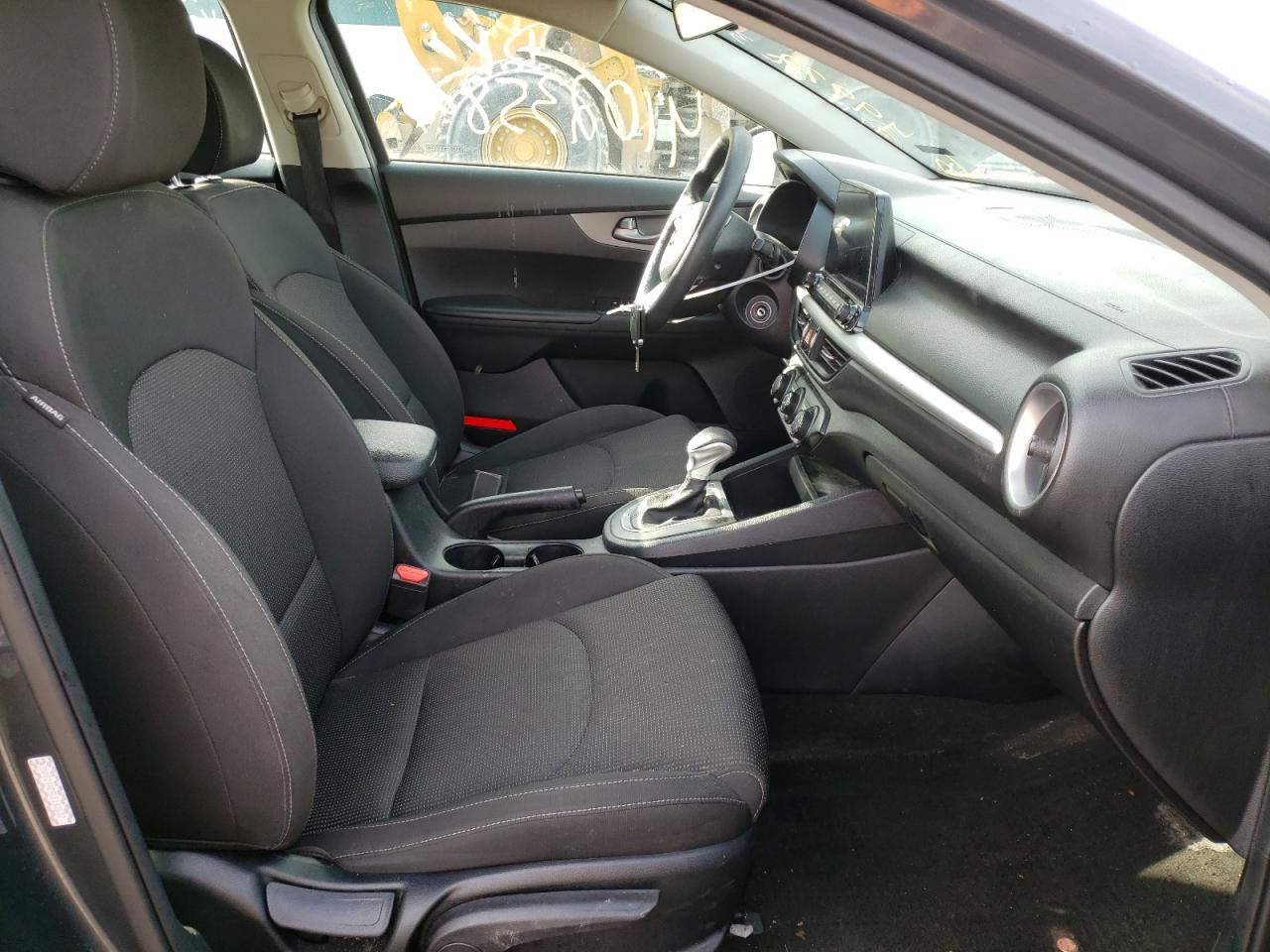 Photo 5 from auction – 2020 KIA FORTE FE with VIN 3KPF24AD9LE142632