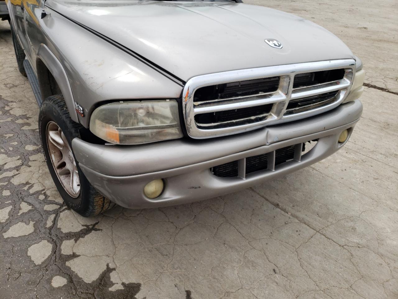 Photo 9 from auction – 2000 DODGE DURANGO with VIN 1B4HS28Z0YF260738