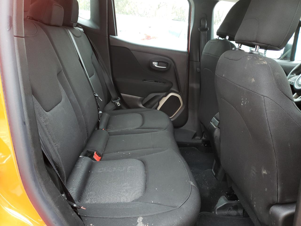 Photo 6 from auction – 2016 JEEP RENEGADE S with VIN ZACCJBAT3GPC70293