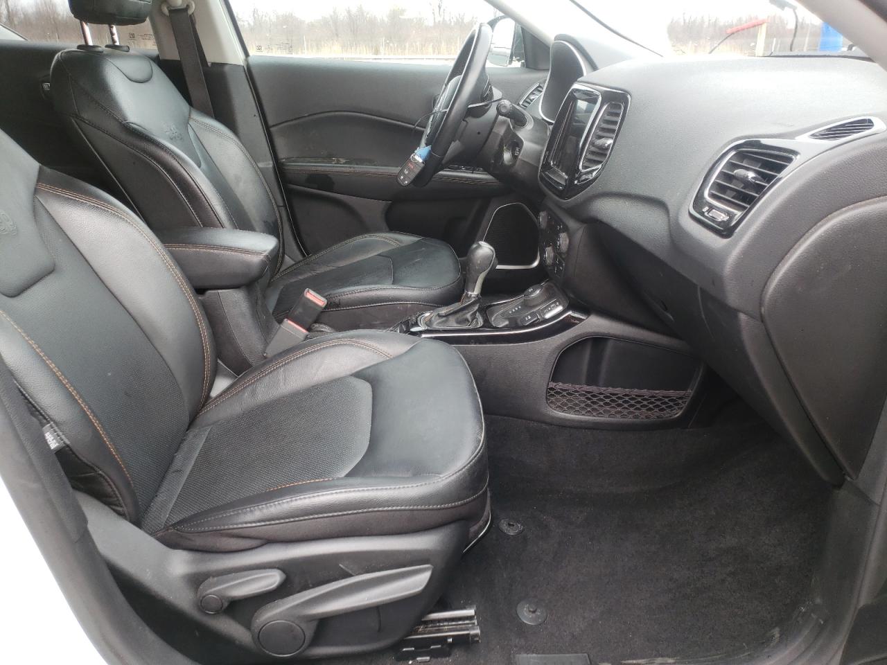 Photo 5 from auction – 2019 JEEP COMPASS LI with VIN 3C4NJDCB5KT843317