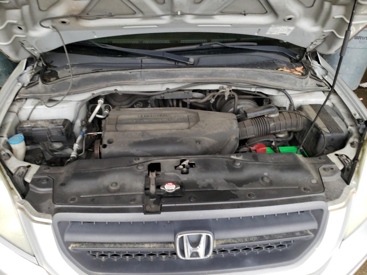 Photo 7 from auction – 2003 HONDA PILOT EXL with VIN 2HKYF18623H585462