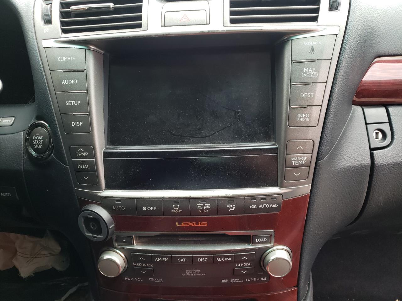 Photo 9 from auction – 2011 LEXUS LS 460L with VIN JTHDL5EF5B5003127