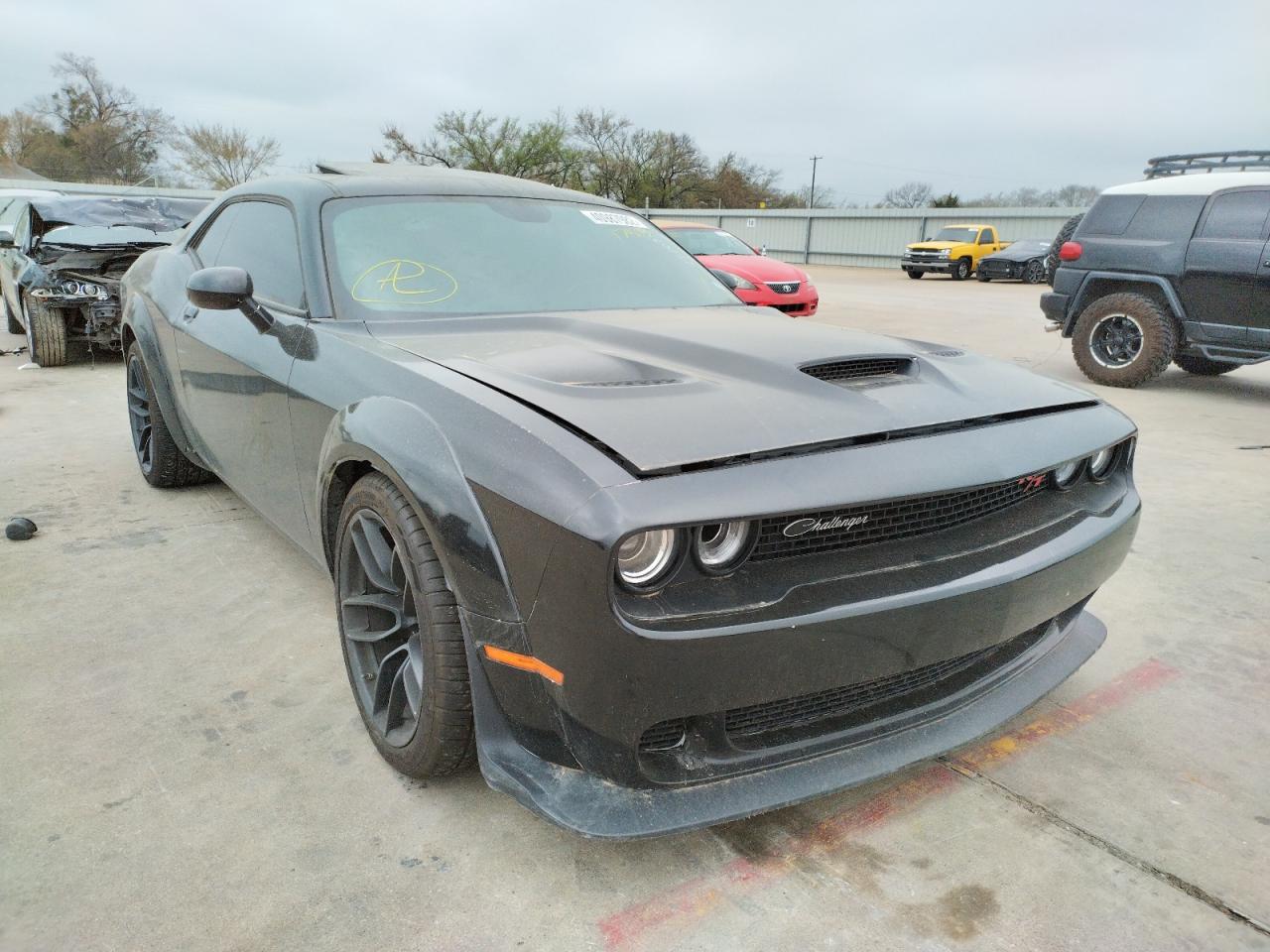 DODGE CHALLENGER 2020 with VIN 2C3CDZFJ5LH174253 - Photo from auction