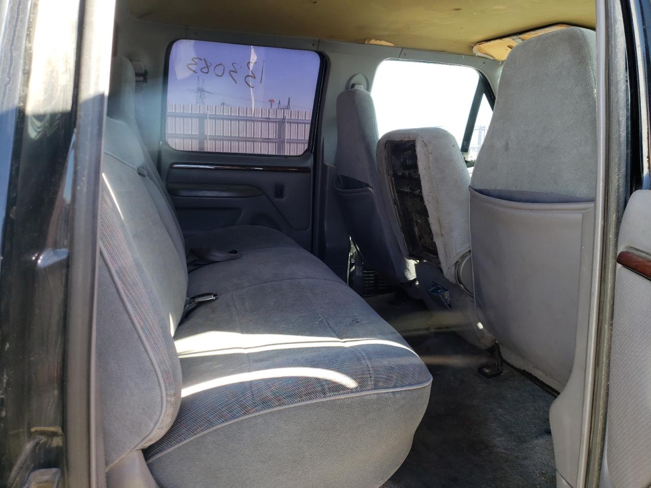 Photo 6 from auction – 1997 FORD F350 with VIN 1FTJW35G2VEA39614