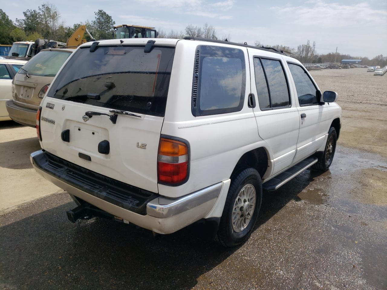 Photo 4 from auction – 1996 NISSAN PATHFINDER with VIN JN8AR05S5TW019234