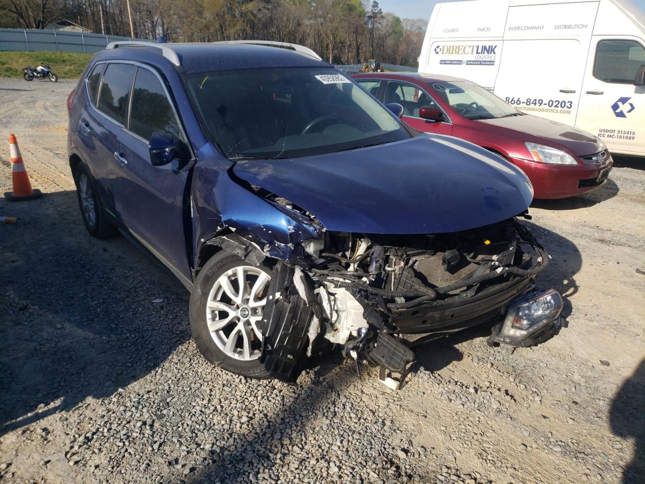 NISSAN ROGUE S 2017 with VIN KNMAT2MT0HP604887 - Photo from auction