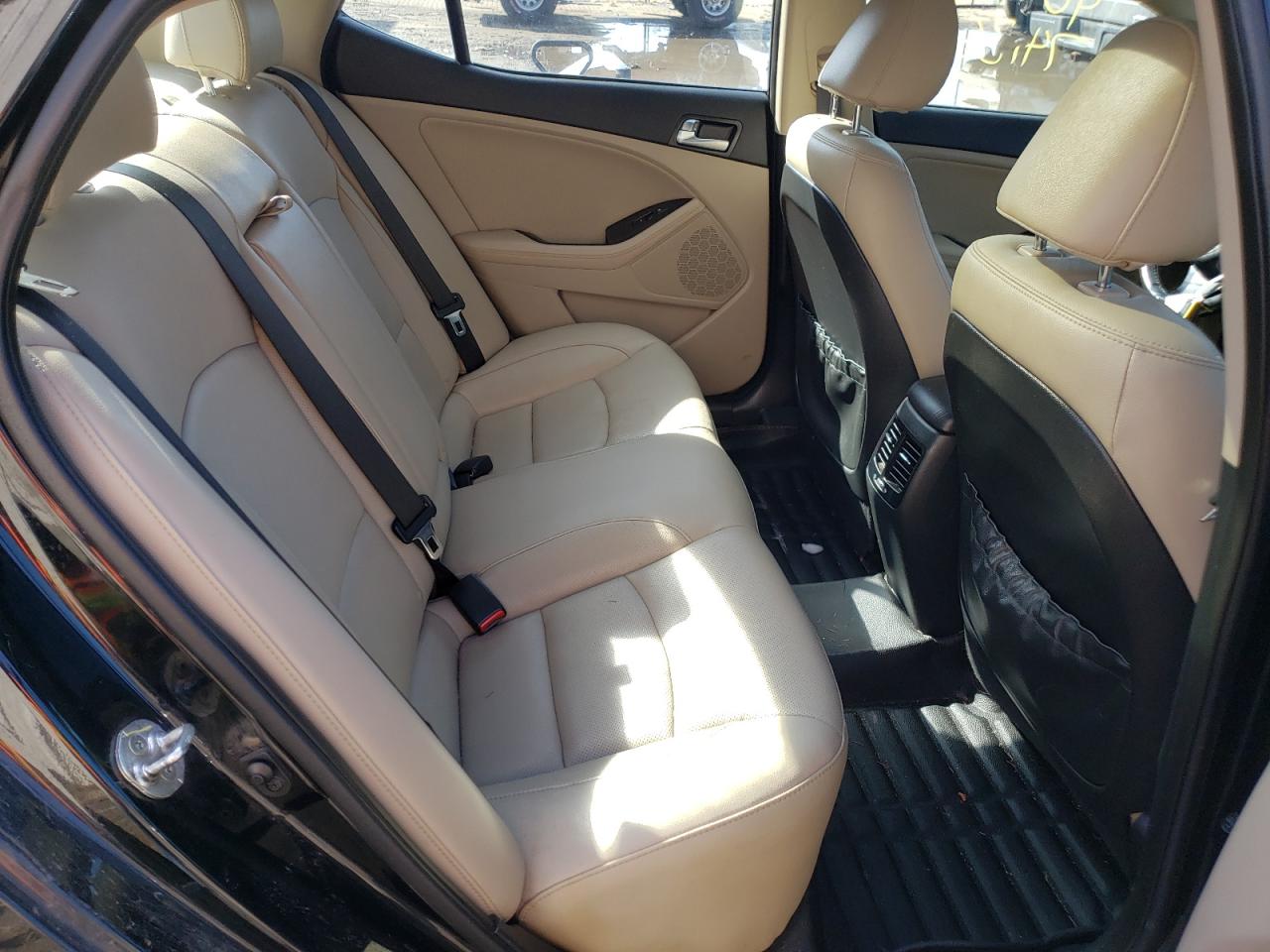Photo 18 from auction – 2015 KIA OPTIMA EX with VIN 5XXGN4A7XFG417216