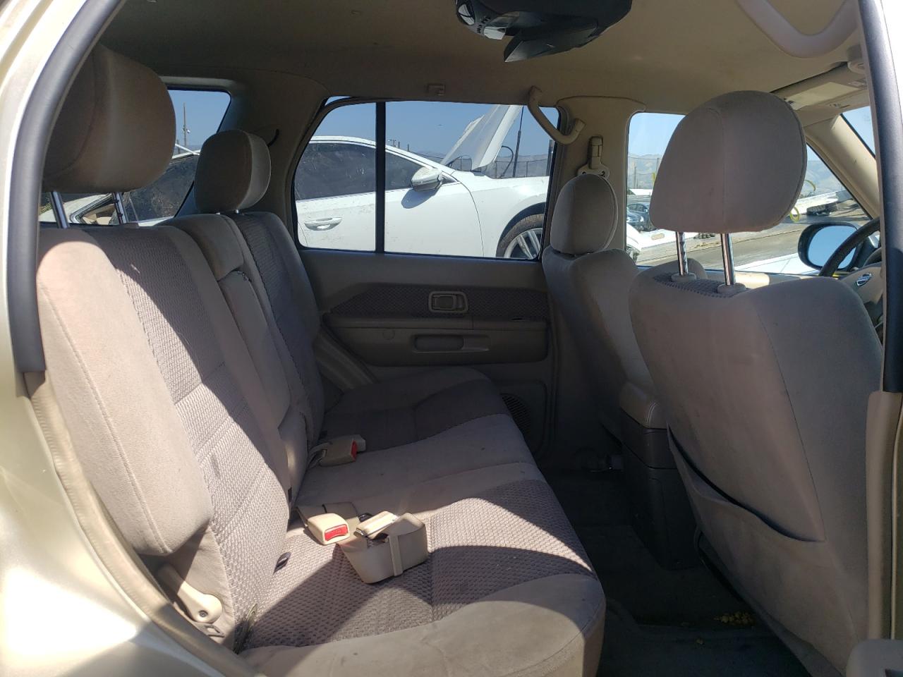 Photo 6 from auction – 2002 NISSAN PATHFINDER with VIN JN8DR09X72W656126