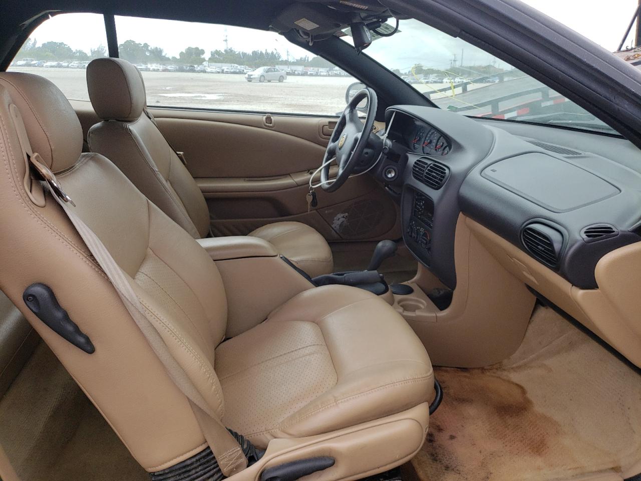 Photo 5 from auction – 2000 CHRYSLER SEBRING JX with VIN 3C3EL45H0YT239070