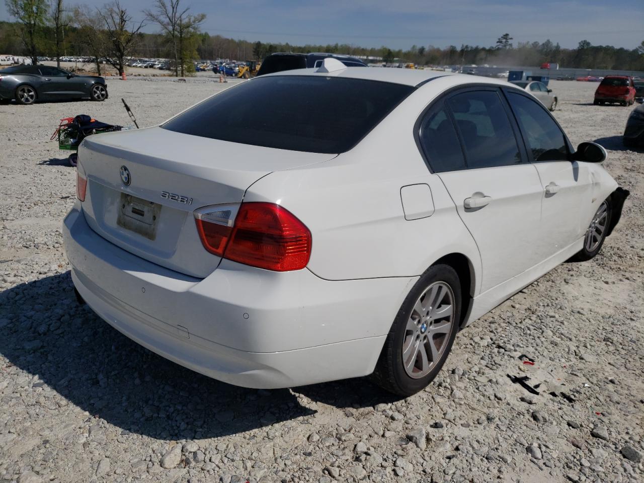 Photo 4 from auction – 2007 BMW 328 I with VIN WBAVA37507NL10892