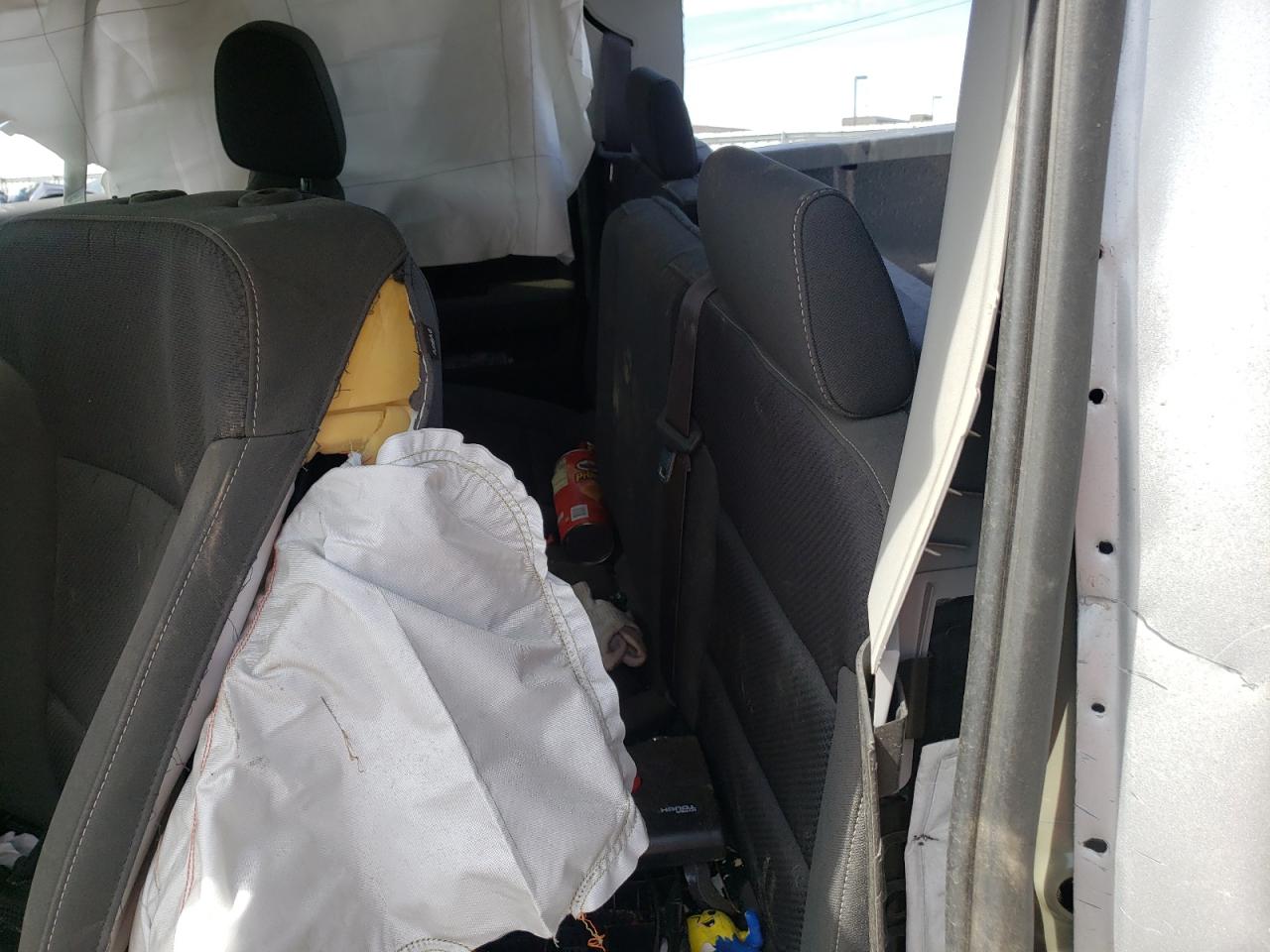 Photo 6 from auction – 2014 CHEVROLET SILVERADO with VIN 1GCVKREC4EZ417177