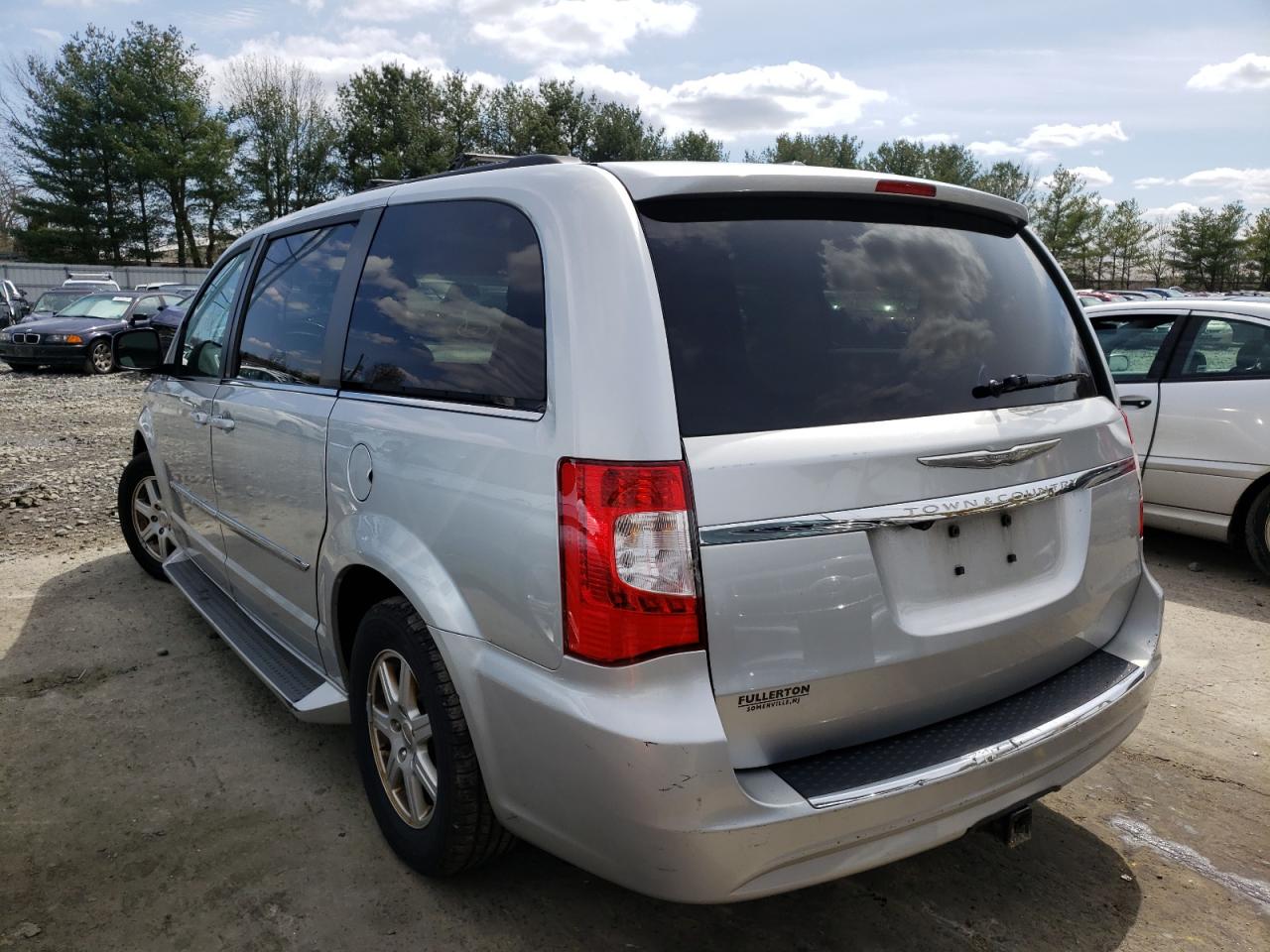 Photo 3 from auction – 2012 CHRYSLER TOWN & COU with VIN 2C4RC1BG2CR196175