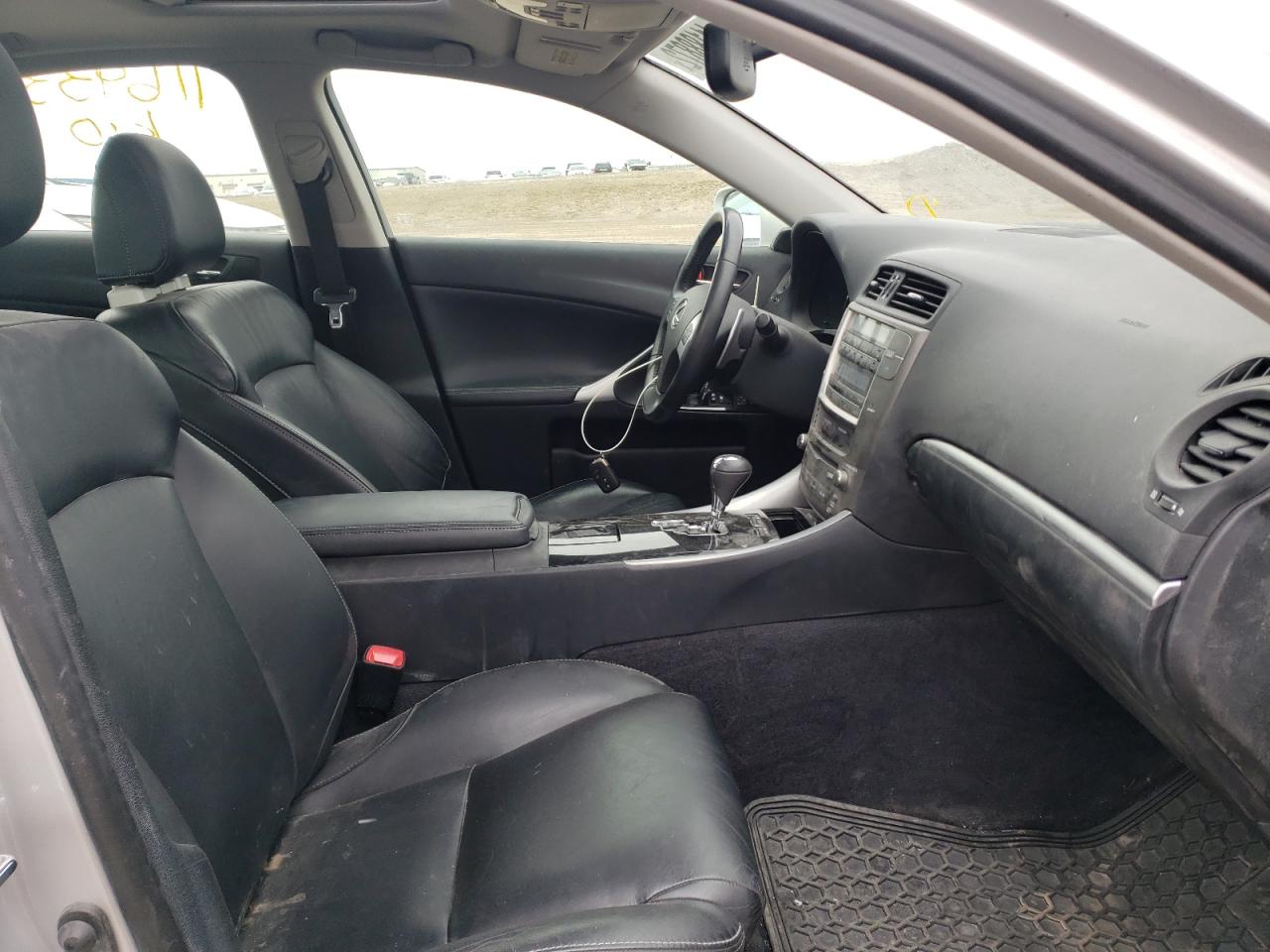 Photo 5 from auction – 2012 LEXUS IS 250 with VIN JTHCF5C20C5056791
