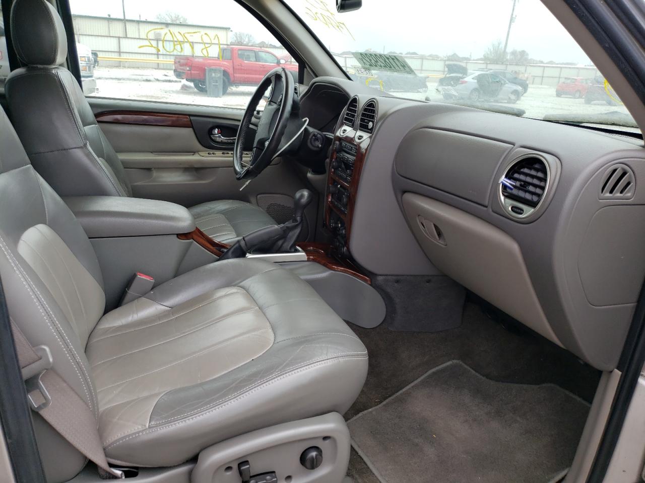Photo 5 from auction – 2004 GMC ENVOY with VIN 1GKDS13S742135926