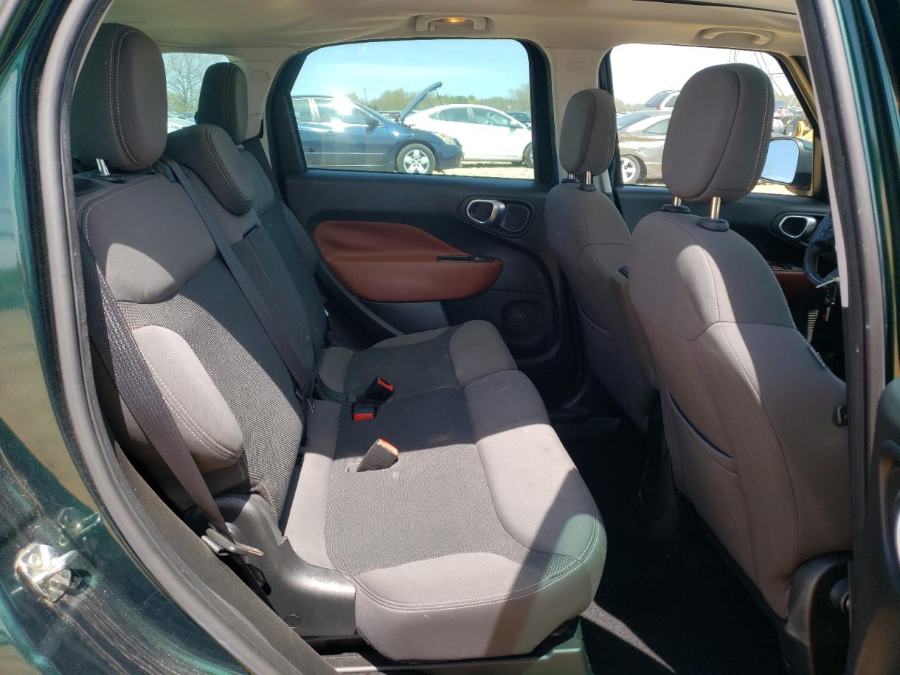 Photo 6 from auction – 2014 FIAT 500L TREKK with VIN ZFBCFADH9EZ007746