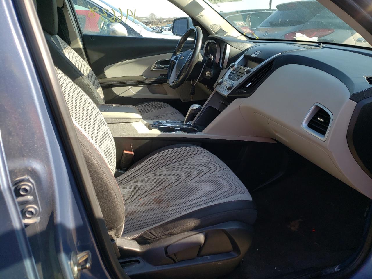 Photo 5 from auction – 2011 CHEVROLET EQUINOX LT with VIN 2CNALPEC2B6356849