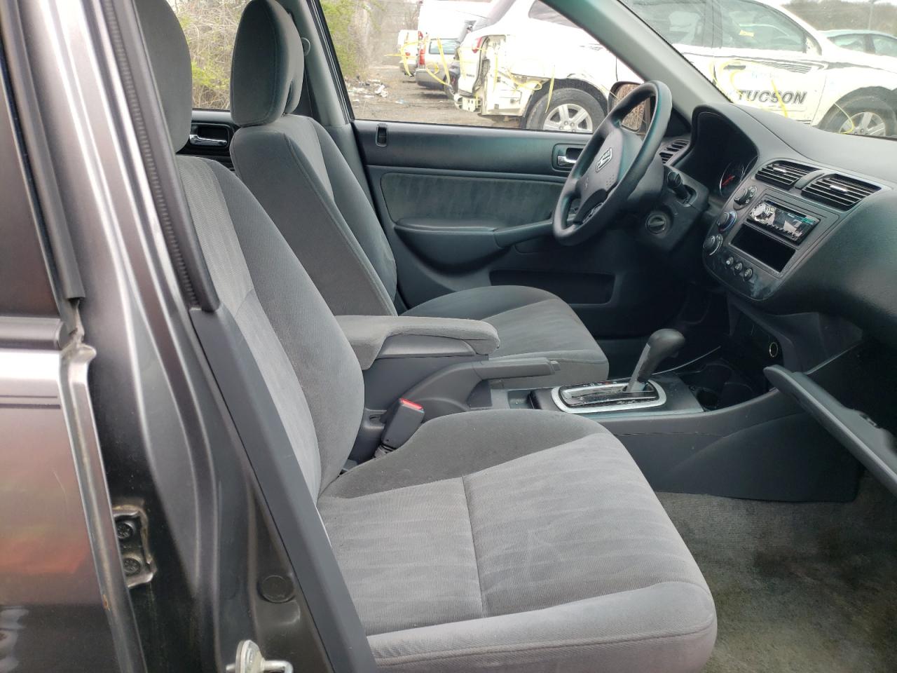 Photo 5 from auction – 2004 HONDA CIVIC EX with VIN 2HGES26724H528061