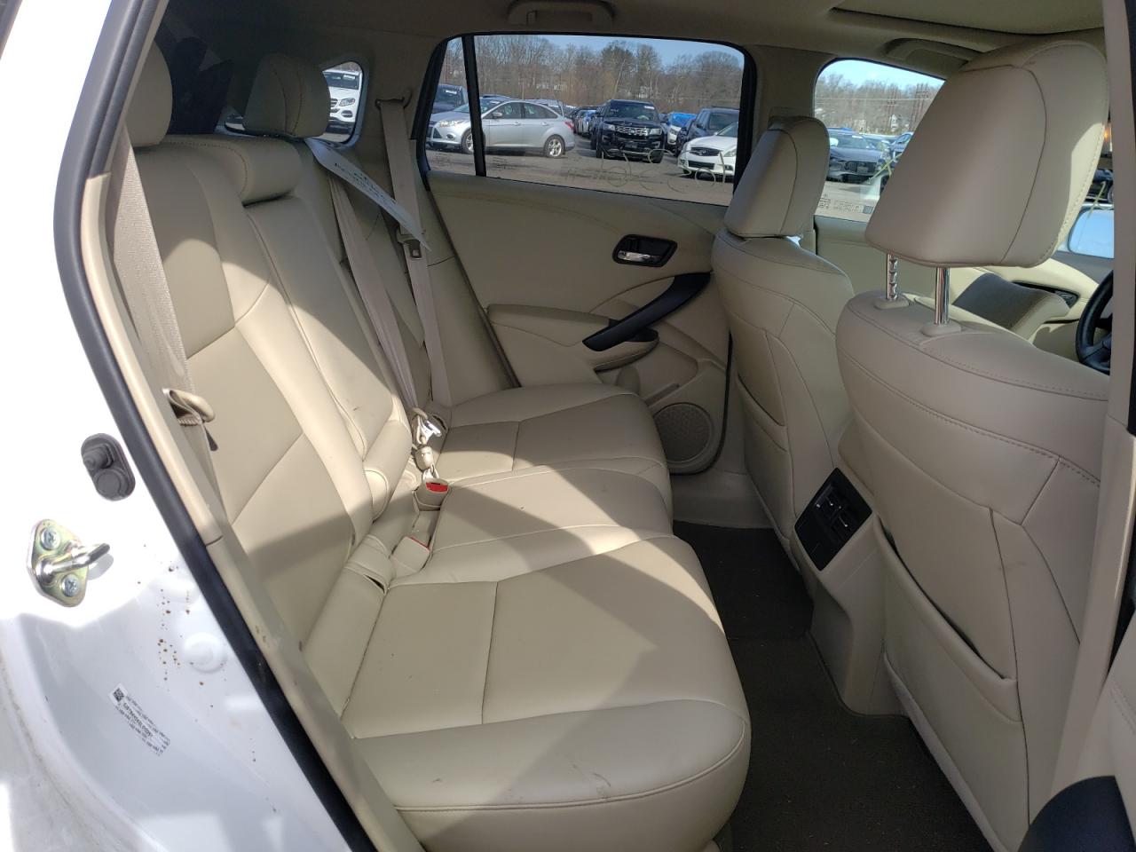 Photo 6 from auction – 2016 ACURA RDX with VIN 5J8TB4H34GL013261
