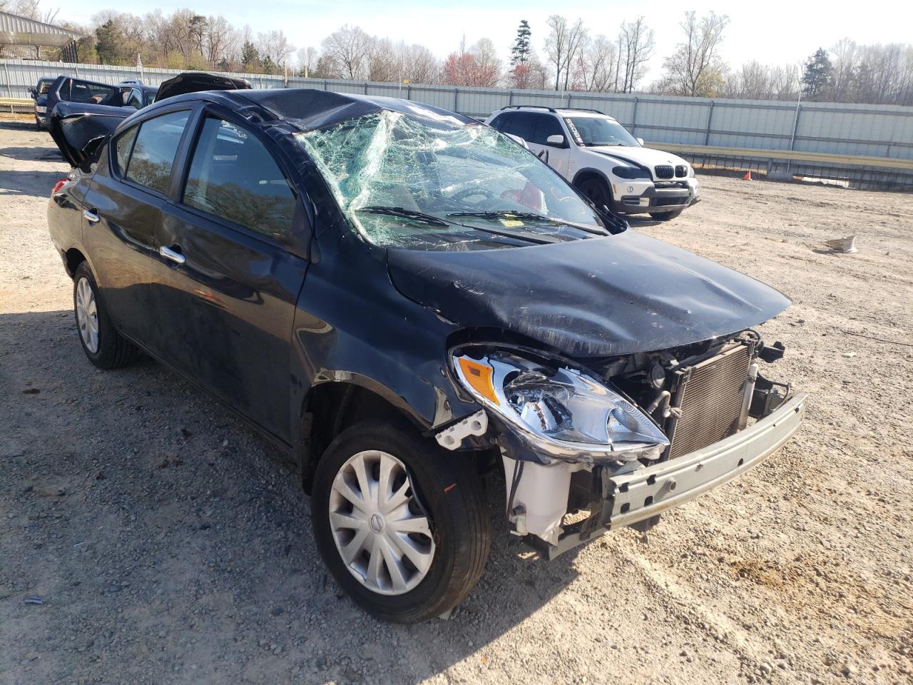 NISSAN VERSA S 2013 with VIN 3N1CN7AP1DL841002 - Photo from auction