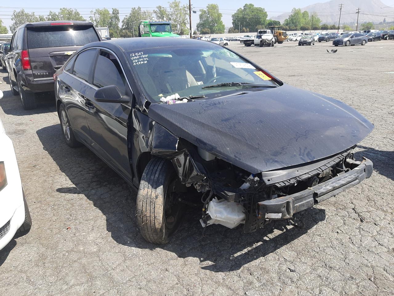 HYUNDAI SONATA SE 2017 with VIN 5NPE24AF6HH457968 - Photo from auction