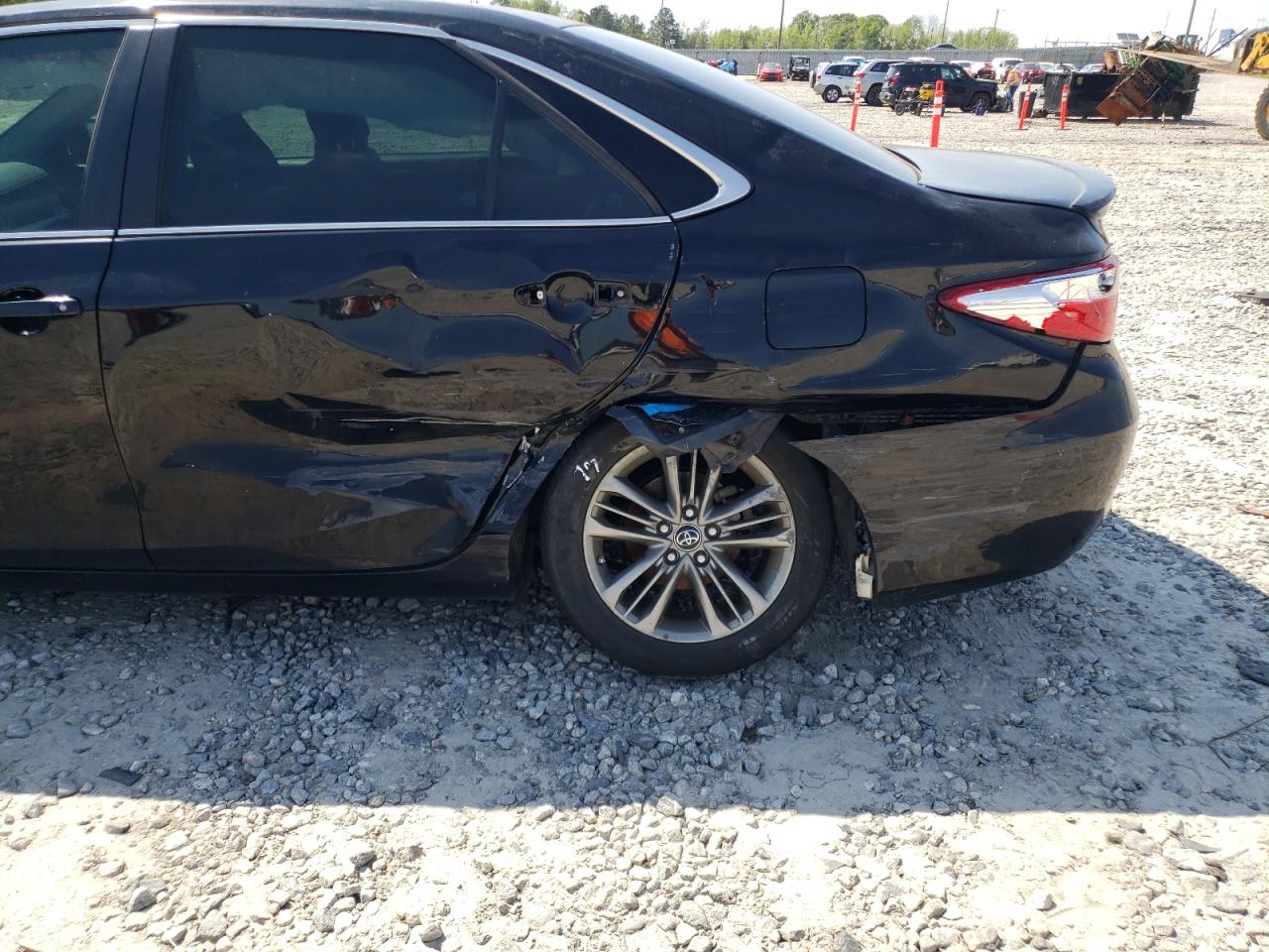 Photo 9 from auction – 2017 TOYOTA CAMRY LE with VIN 4T1BF1FK3HU780713