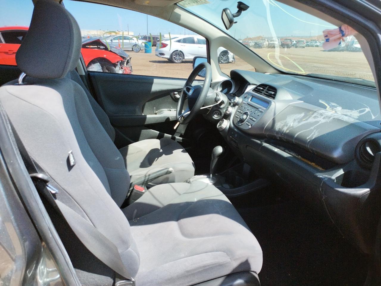 Photo 5 from auction – 2013 HONDA FIT with VIN JHMGE8H32DC064184