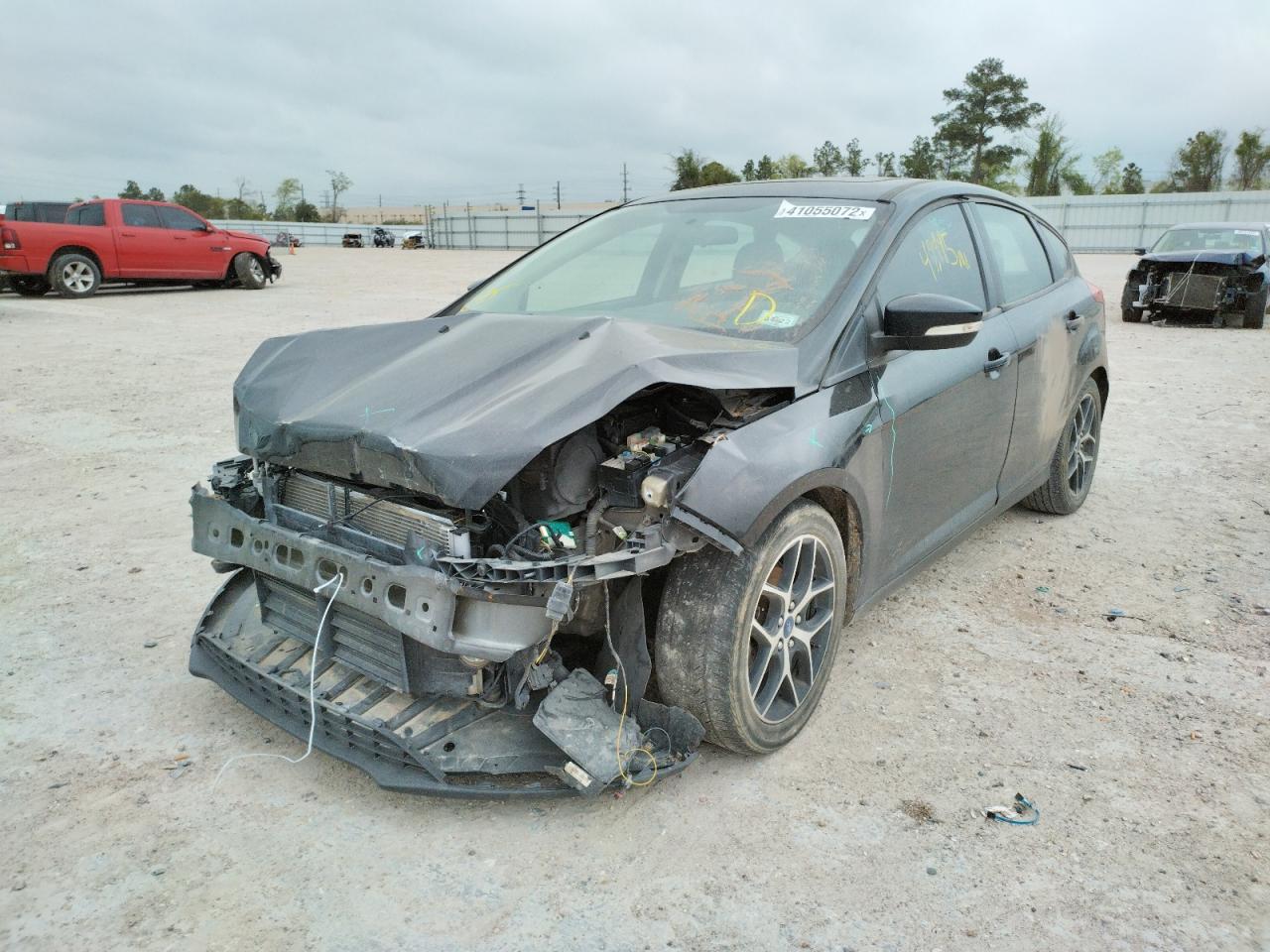 Photo 2 from auction – 2017 FORD FOCUS SEL with VIN 1FADP3M2XHL324356
