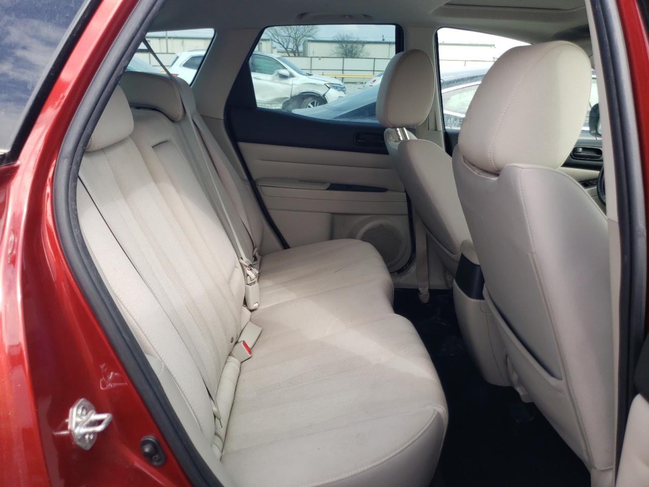 Photo 6 from auction – 2011 MAZDA CX-7 with VIN JM3ER2B56B0394050