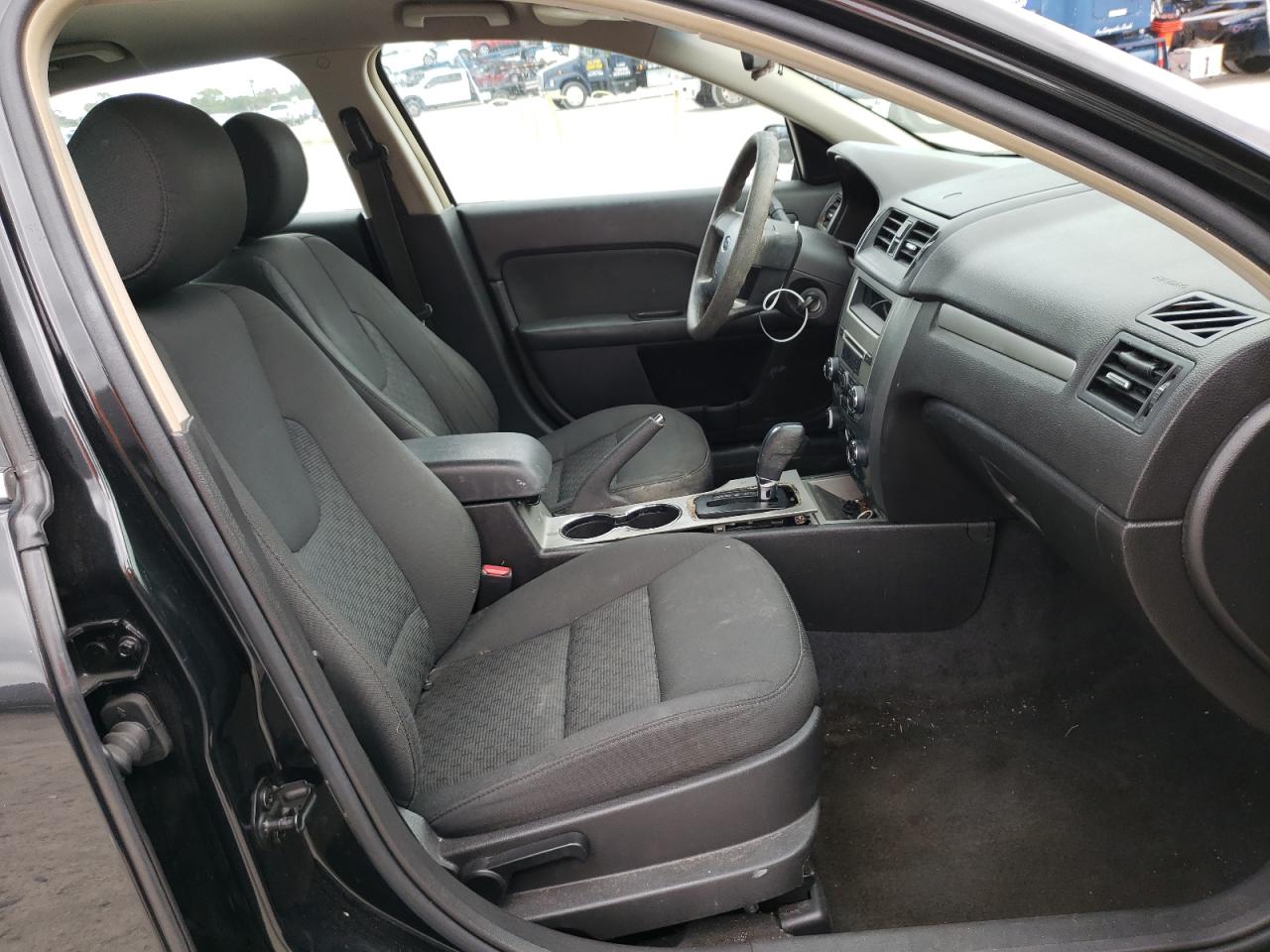 Photo 5 from auction – 2010 FORD FUSION with VIN 3FAHP0HA0AR424703