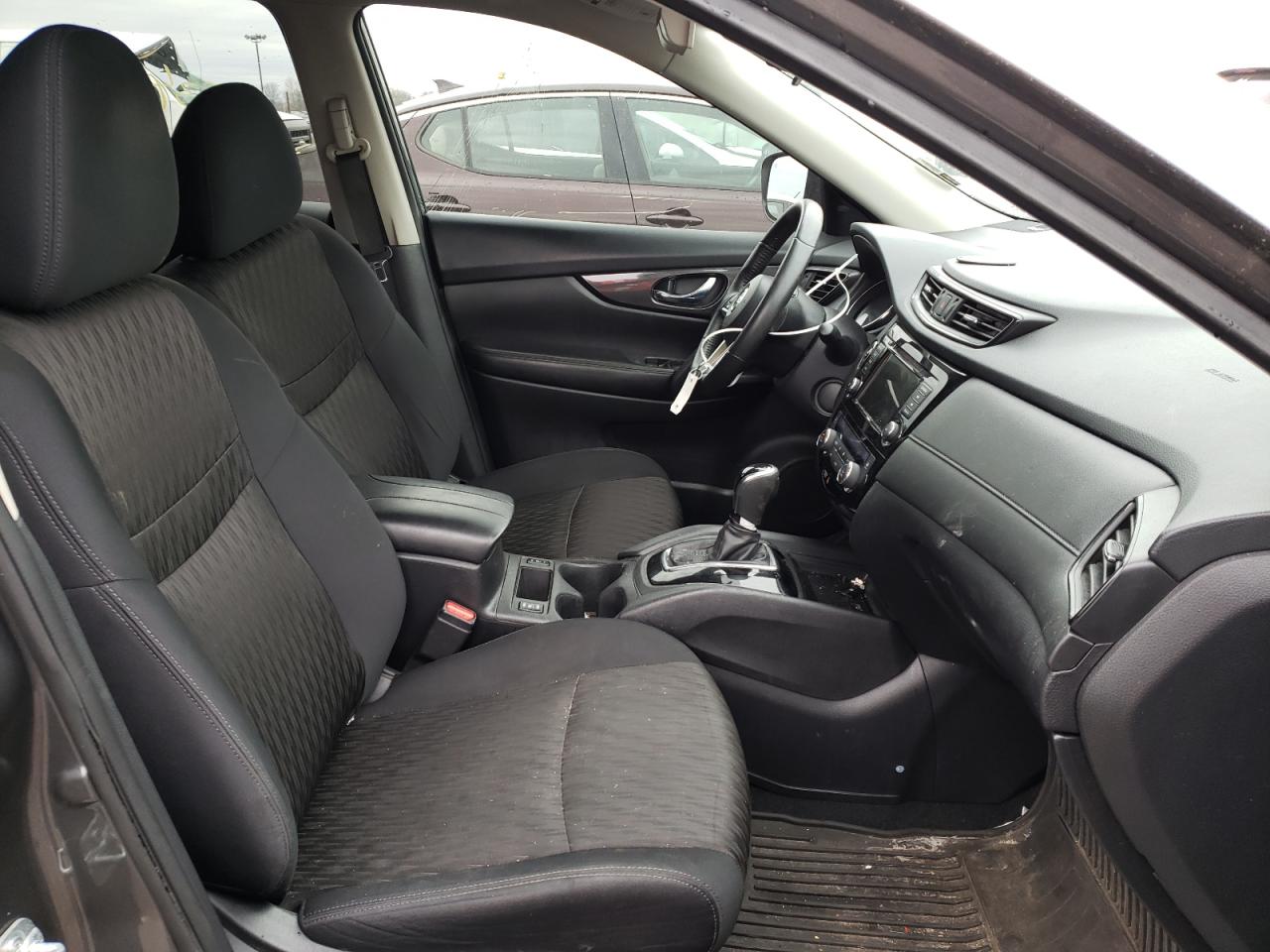 Photo 5 from auction – 2018 NISSAN ROGUE S with VIN 5N1AT2MT0JC834616