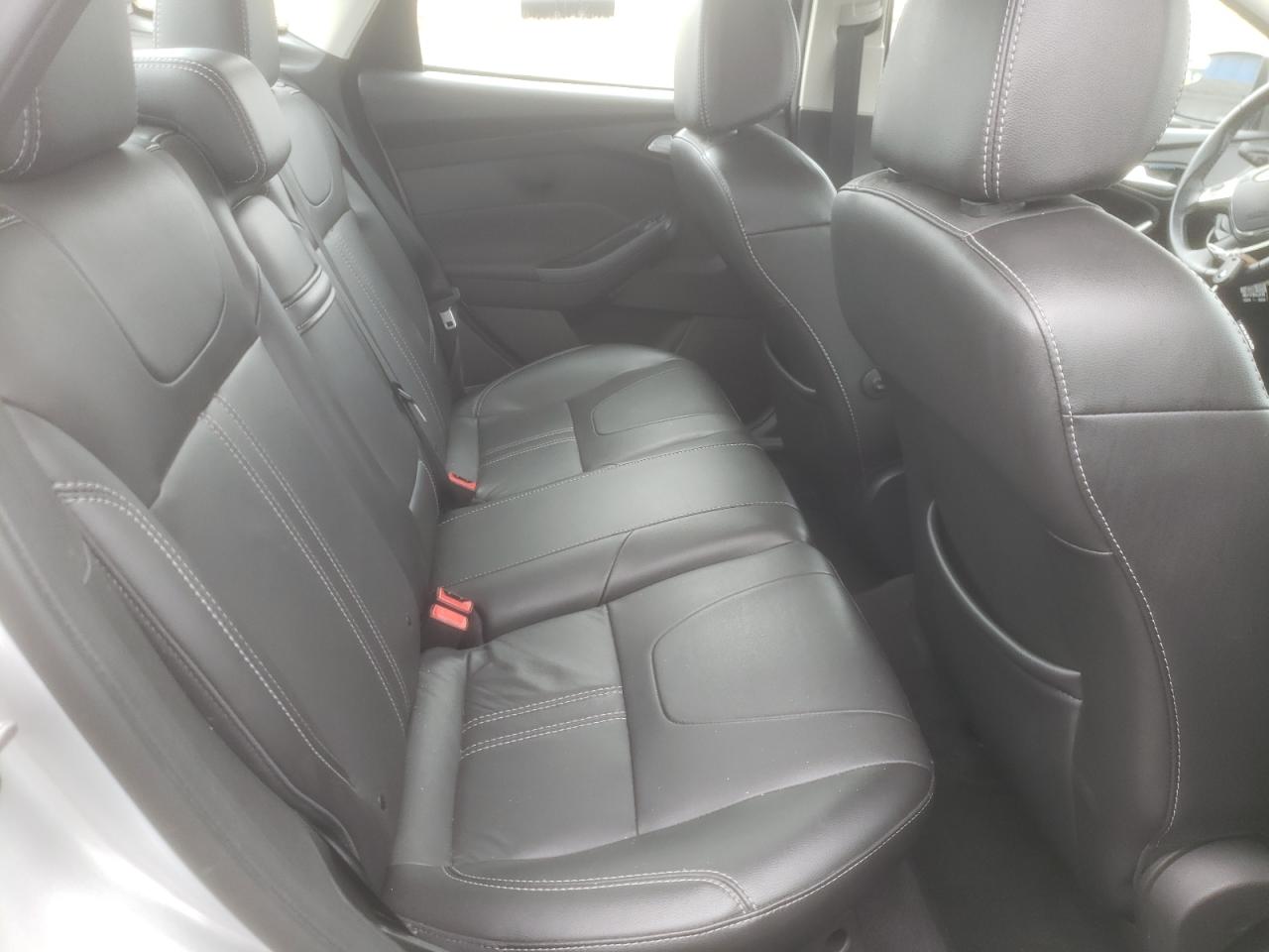 صورة رقم 6 من المزاد - 2012 FORD FOCUS SEL مع VIN 1FAHP3H25CL474024