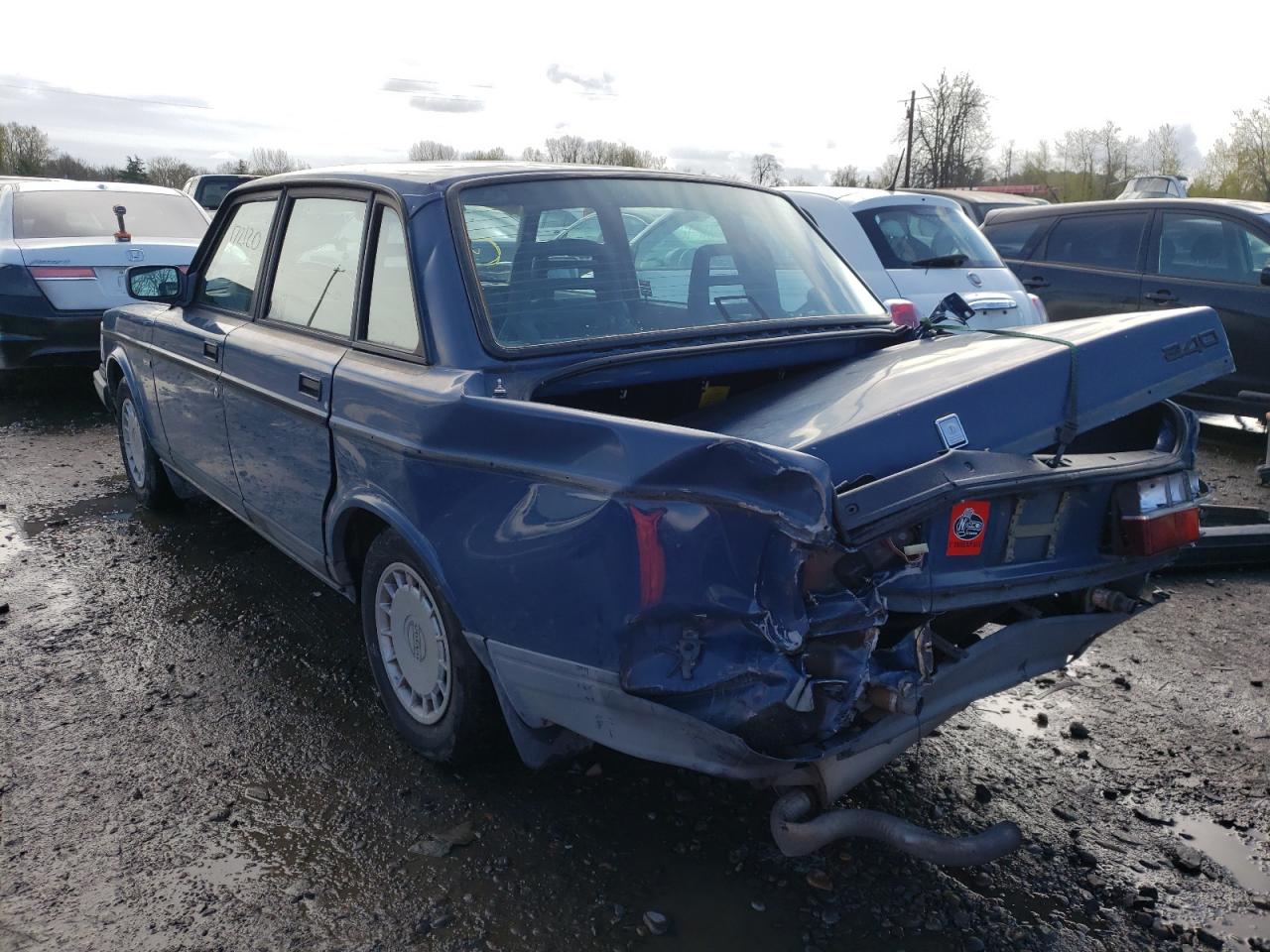 Photo 3 from auction – 1992 VOLVO 240 BASE with VIN YV1AS8811N1473475