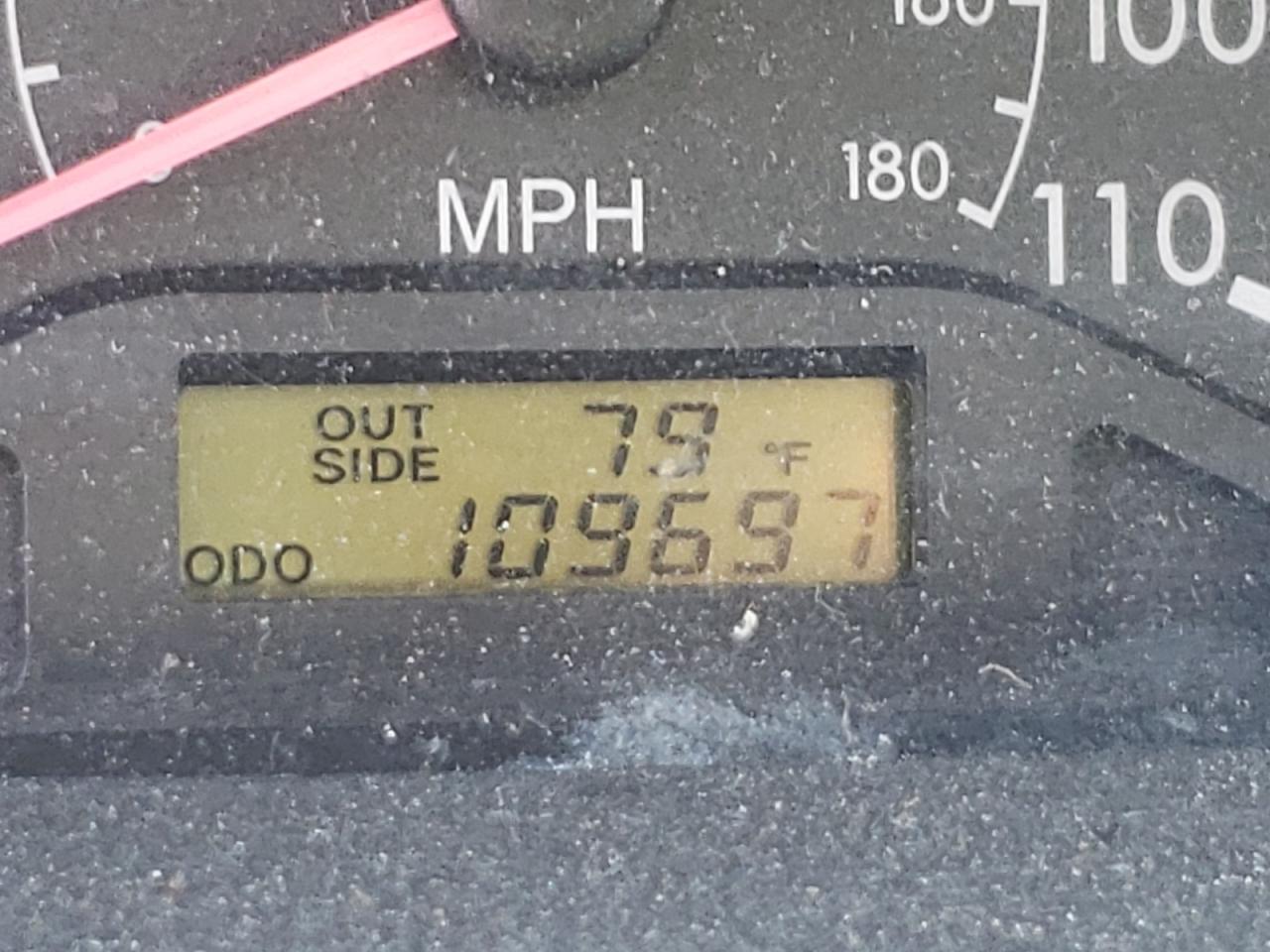 Photo 8 from auction – 2005 TOYOTA COROLLA with VIN 1NXBR32E15Z519482