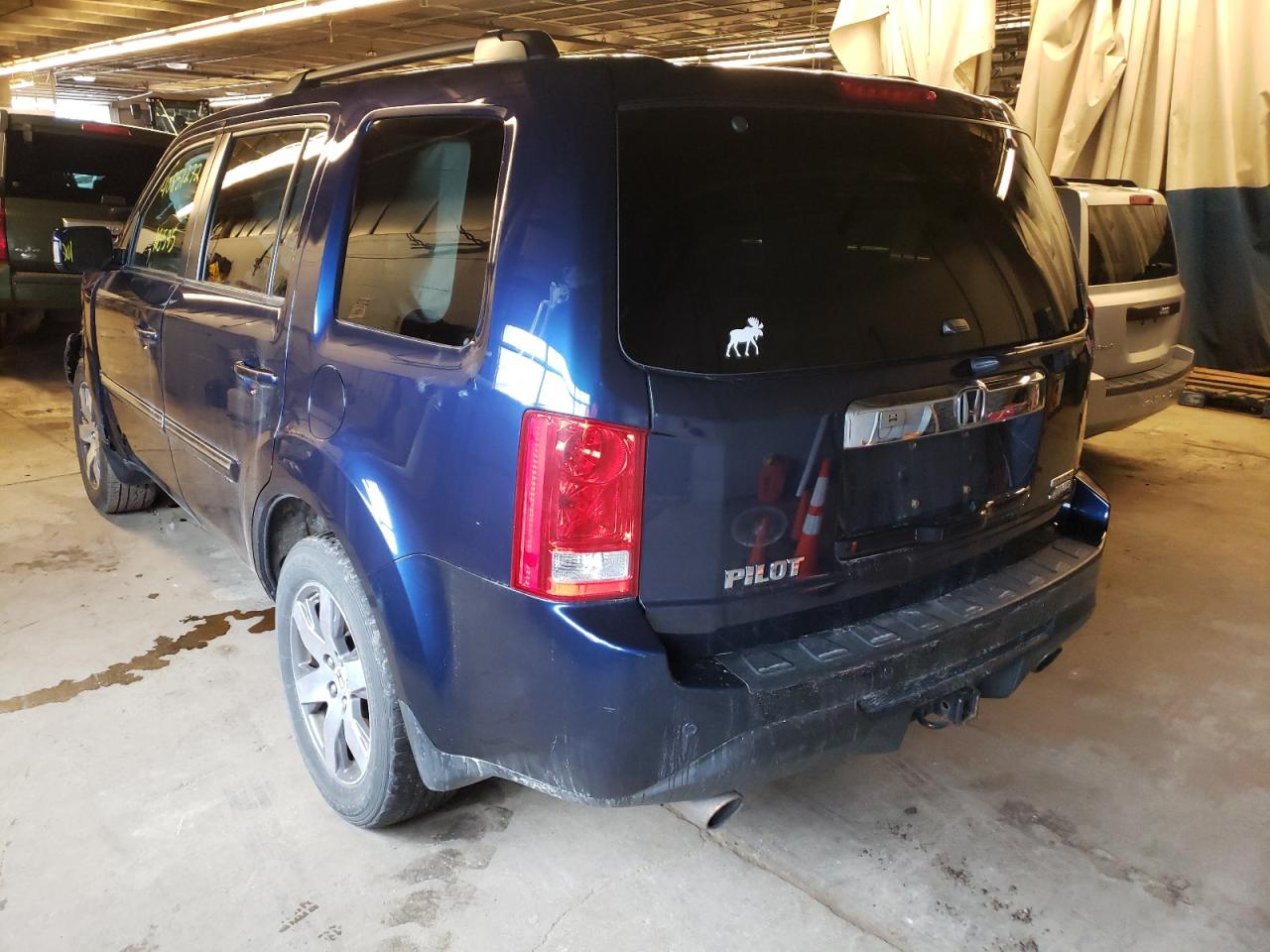 Photo 3 from auction – 2015 HONDA PILOT TOUR with VIN 5FNYF4H93FB025304
