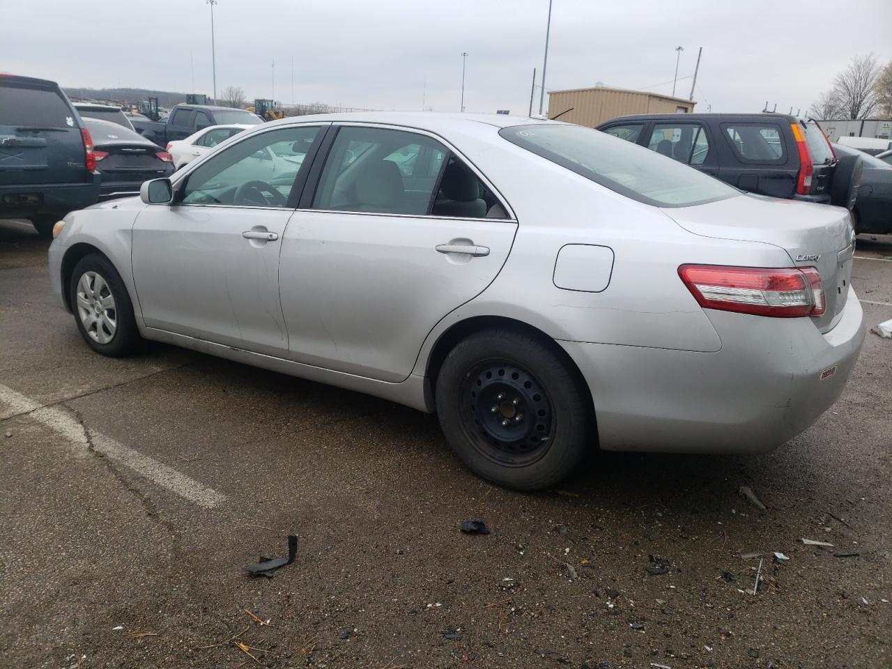 Photo 3 from auction – 2011 TOYOTA CAMRY BASE with VIN 4T1BF3EK3BU616060