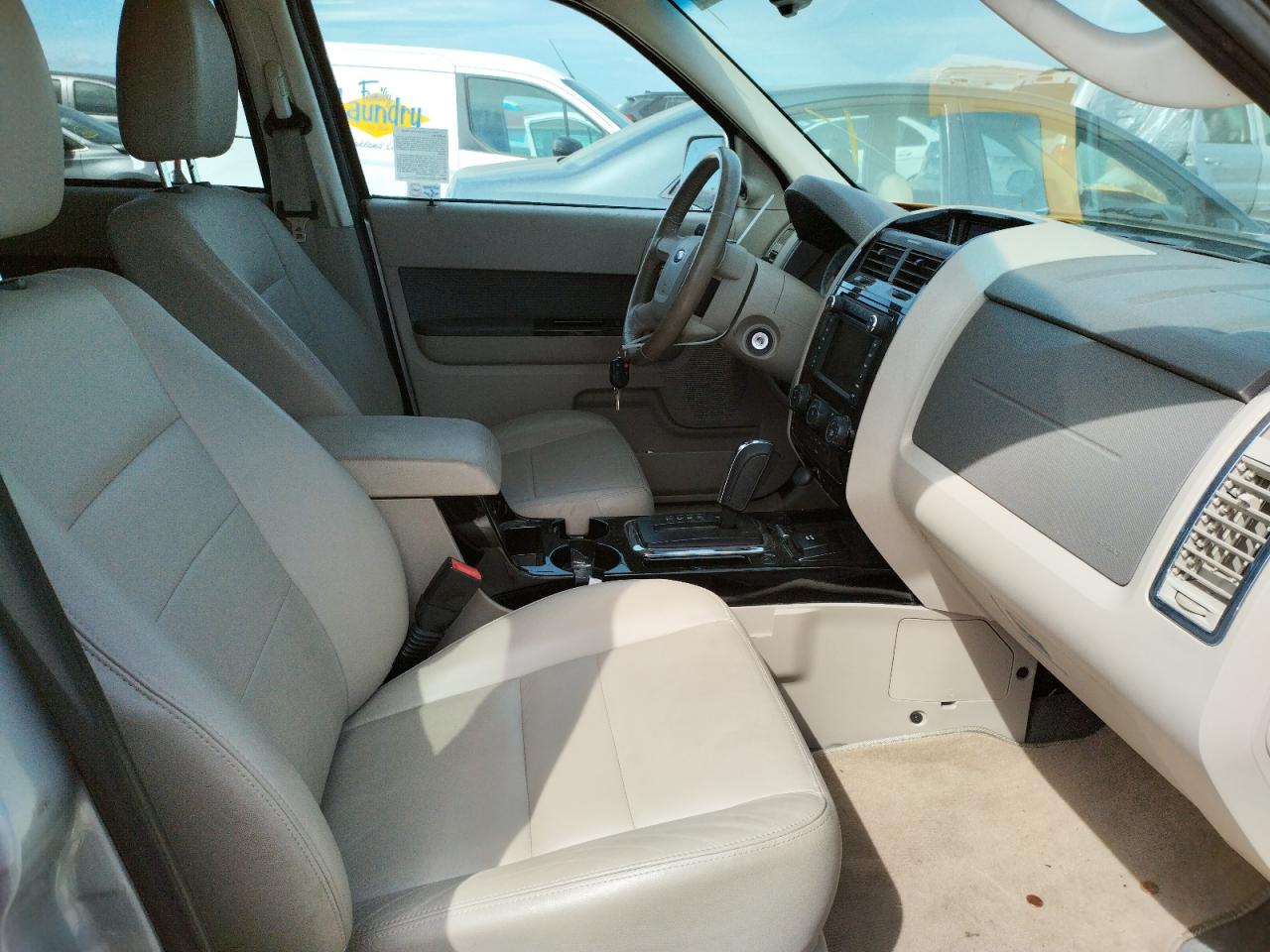 Photo 5 from auction – 2009 FORD ESCAPE HYB with VIN 1FMCU49399KB26814