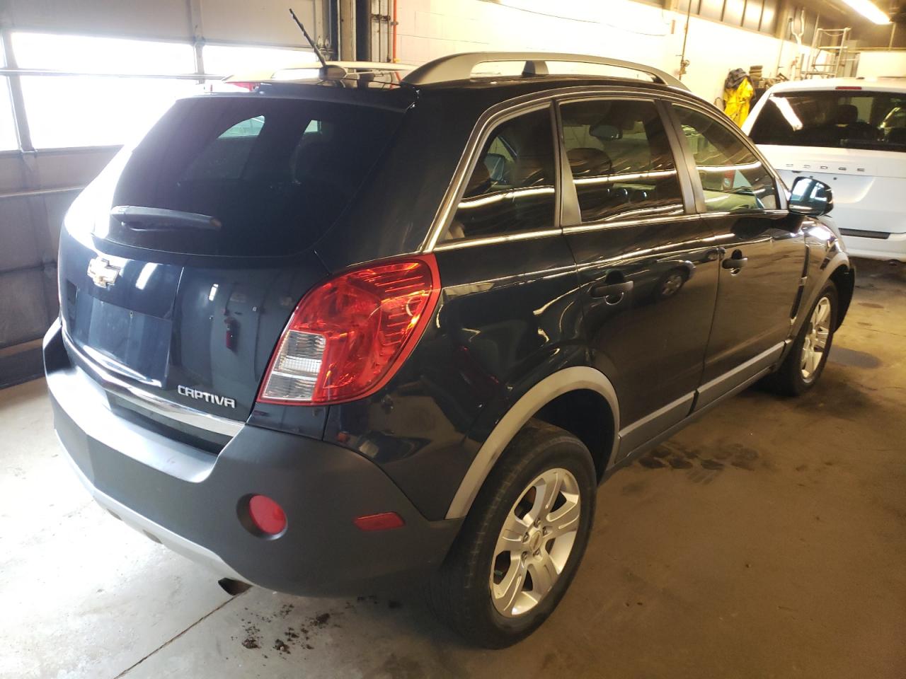 Photo 4 from auction – 2014 CHEVROLET CAPTIVA LS with VIN 3GNAL2EK8ES639588