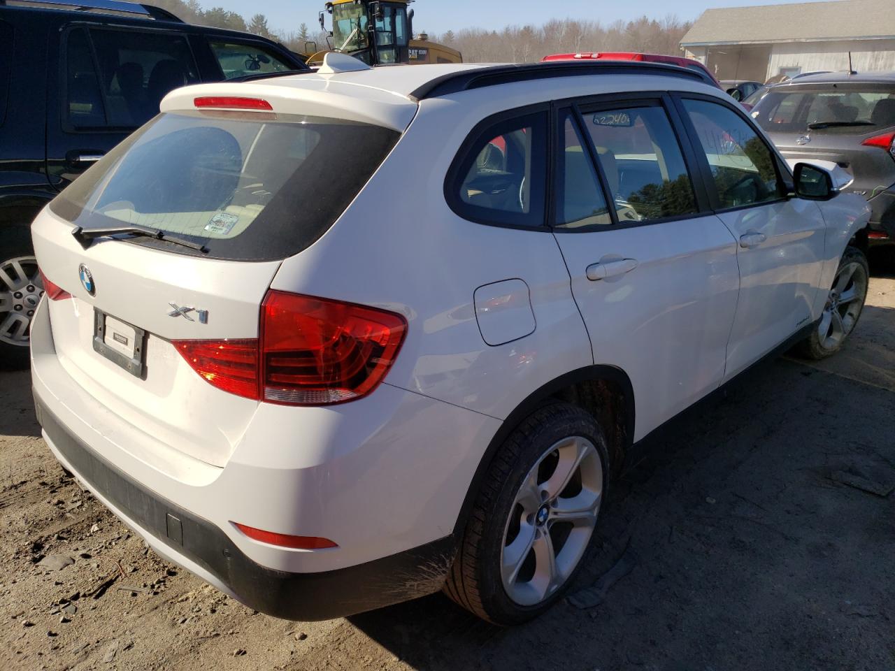 Photo 4 from auction – 2015 BMW X1 XDRIVE3 with VIN WBAVM5C56FVV94570