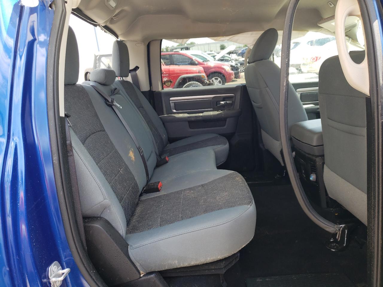 Photo 6 from auction – 2019 RAM 1500 CLASS with VIN 1C6RR6LT6KS563607