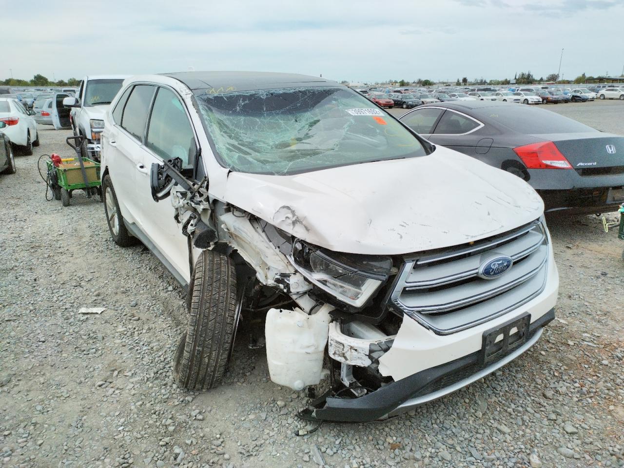 FORD EDGE SEL 2017 with VIN 2FMPK3J94HBB17237 - Photo from auction