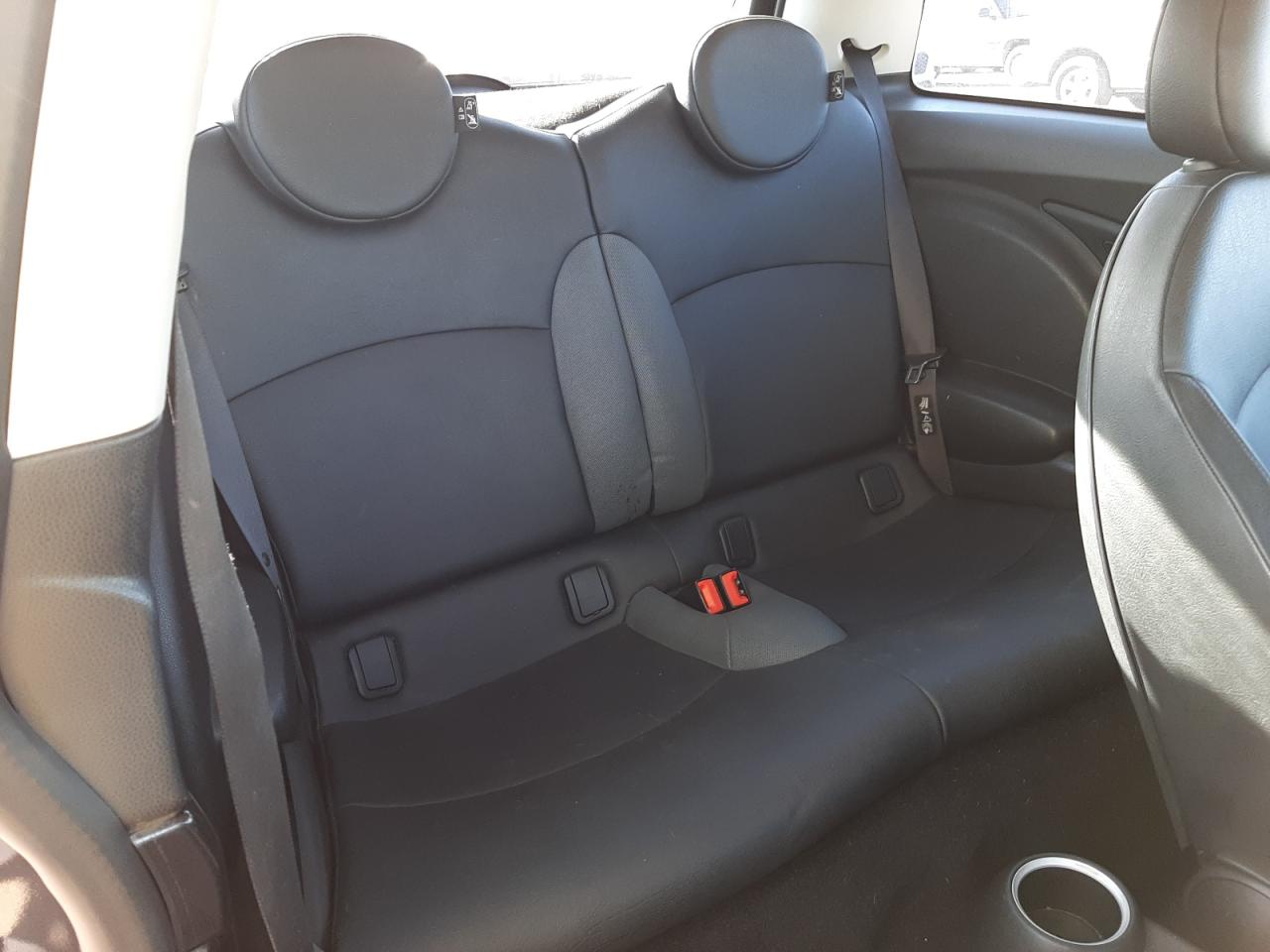 Photo 6 from auction – 2008 MINI COOPER S with VIN WMWMF73598TT92497