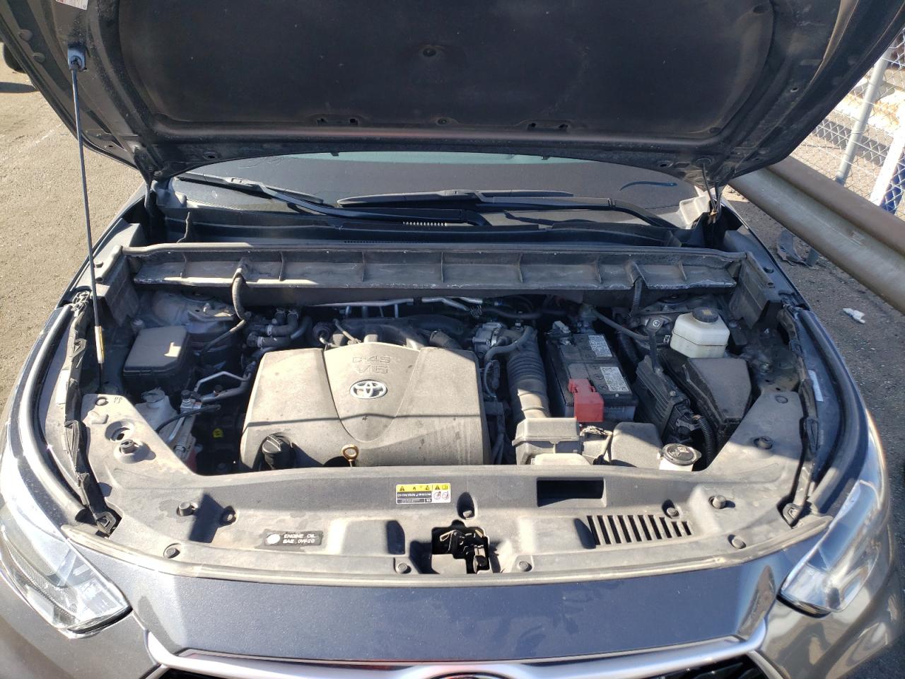 Photo 7 from auction – 2020 TOYOTA HIGHLANDER with VIN 5TDGZRBH1LS010419